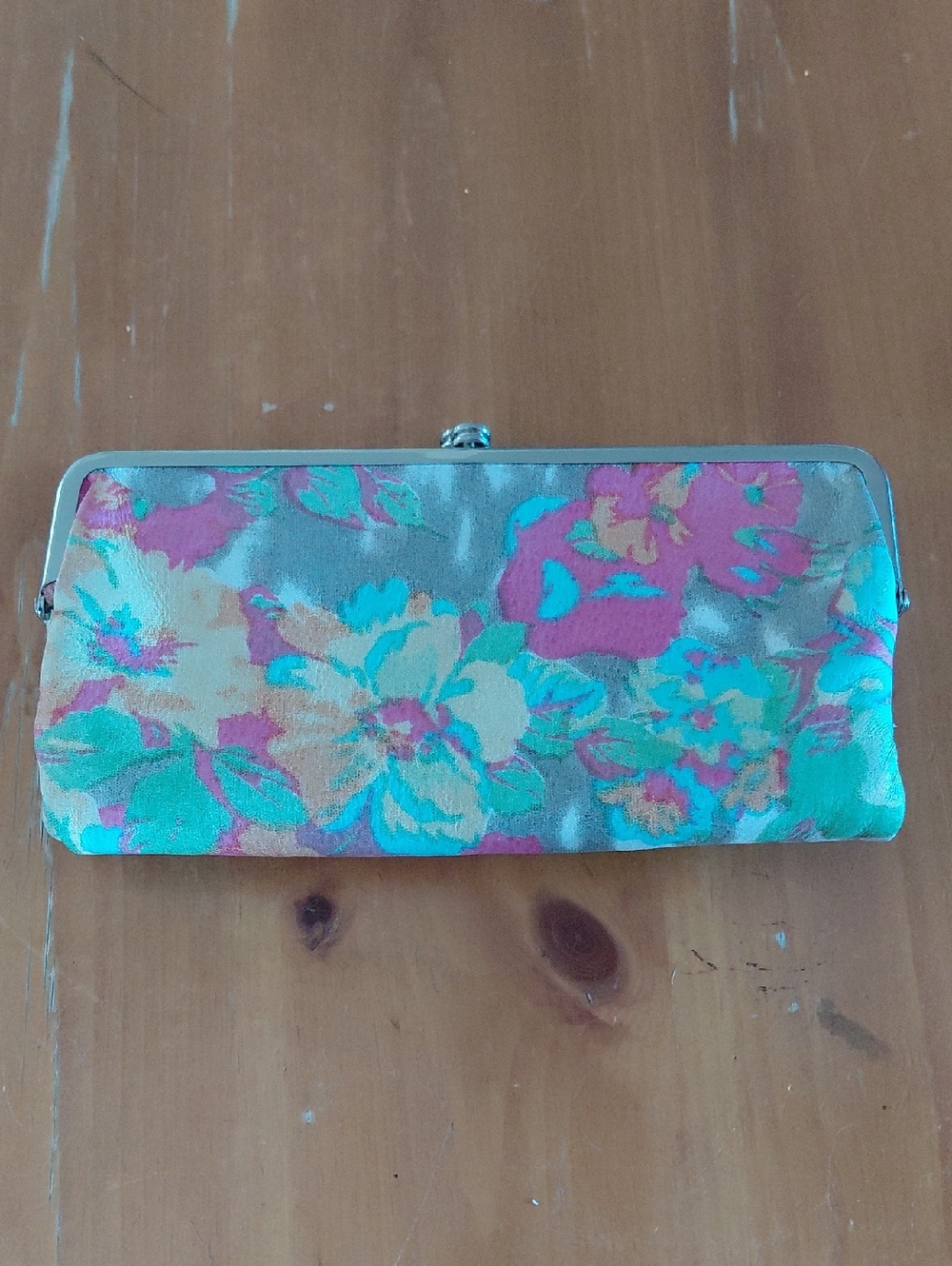 HOBO Daria Lush Tropics Floral Leather Clutch Wallet